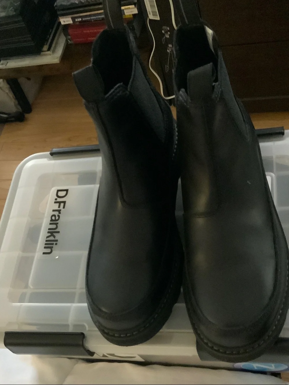 SOREL waterproof Chelsea boots
